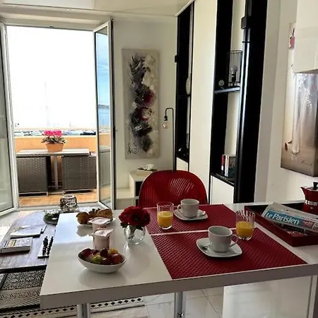 Apartment Vue Imprenable Plein Sud A Golfe Juan Vallauris